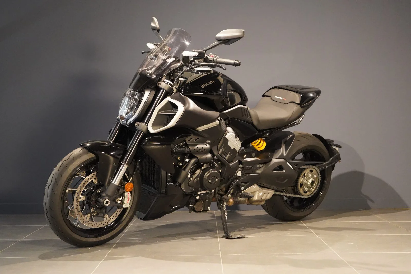 Ducati Diavel V4 Black