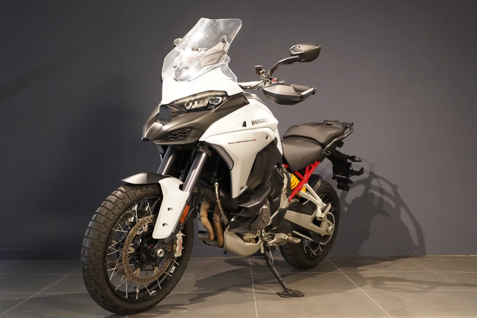 Ducati Multistrada V4 S Radar Iceberg White + Spoked Wheels