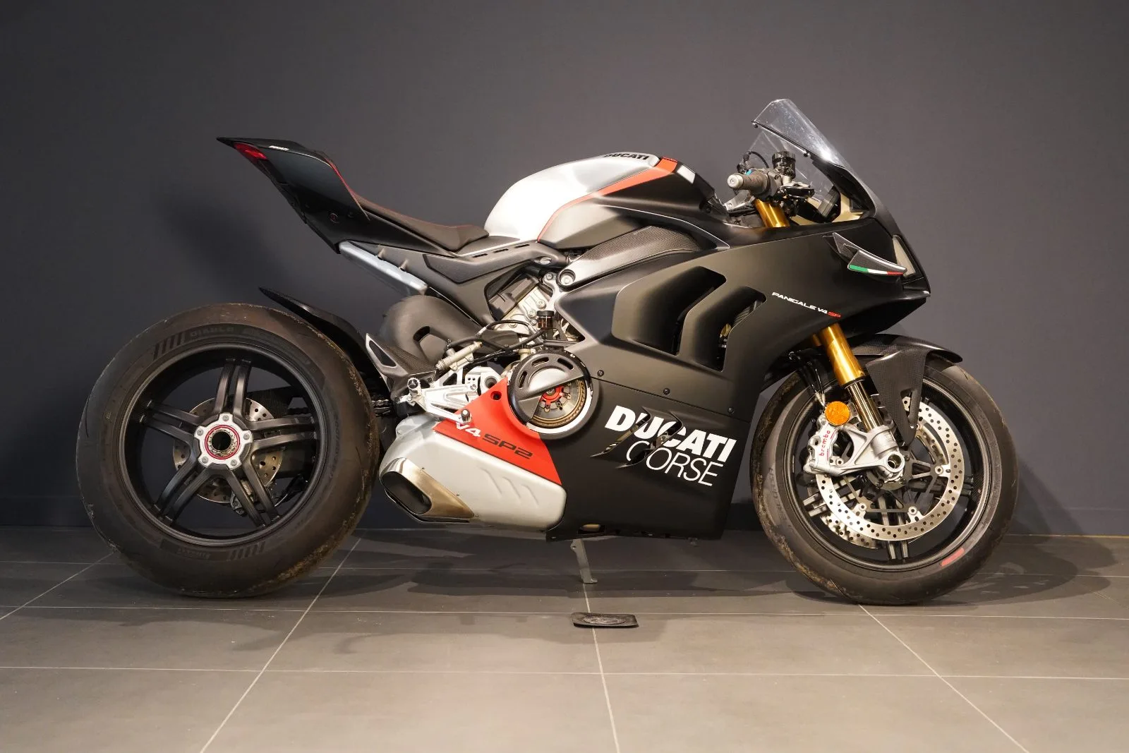 Ducati Panigale V4 SP Black Livery