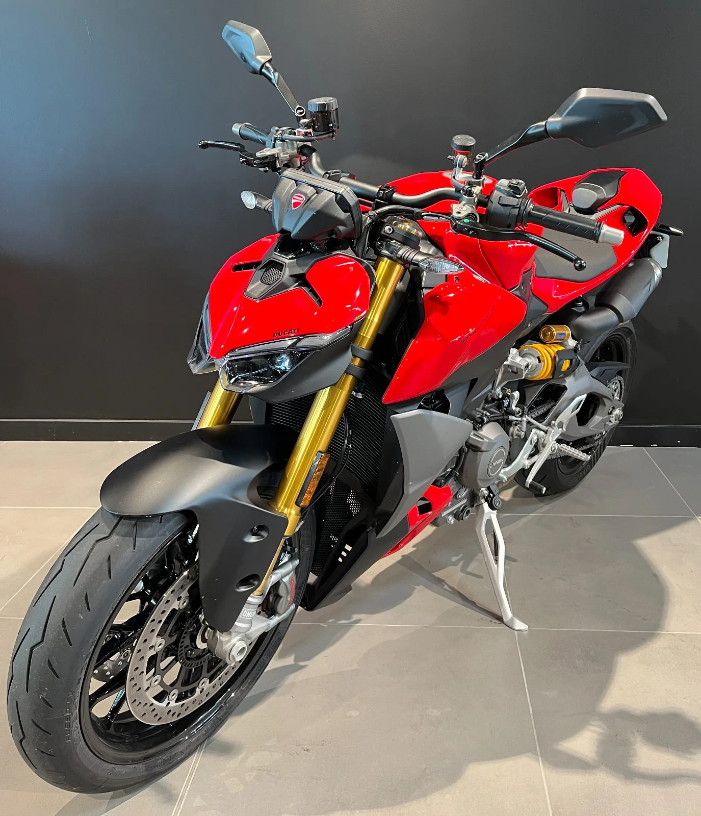 Ducati Streetfighter V2 S Red