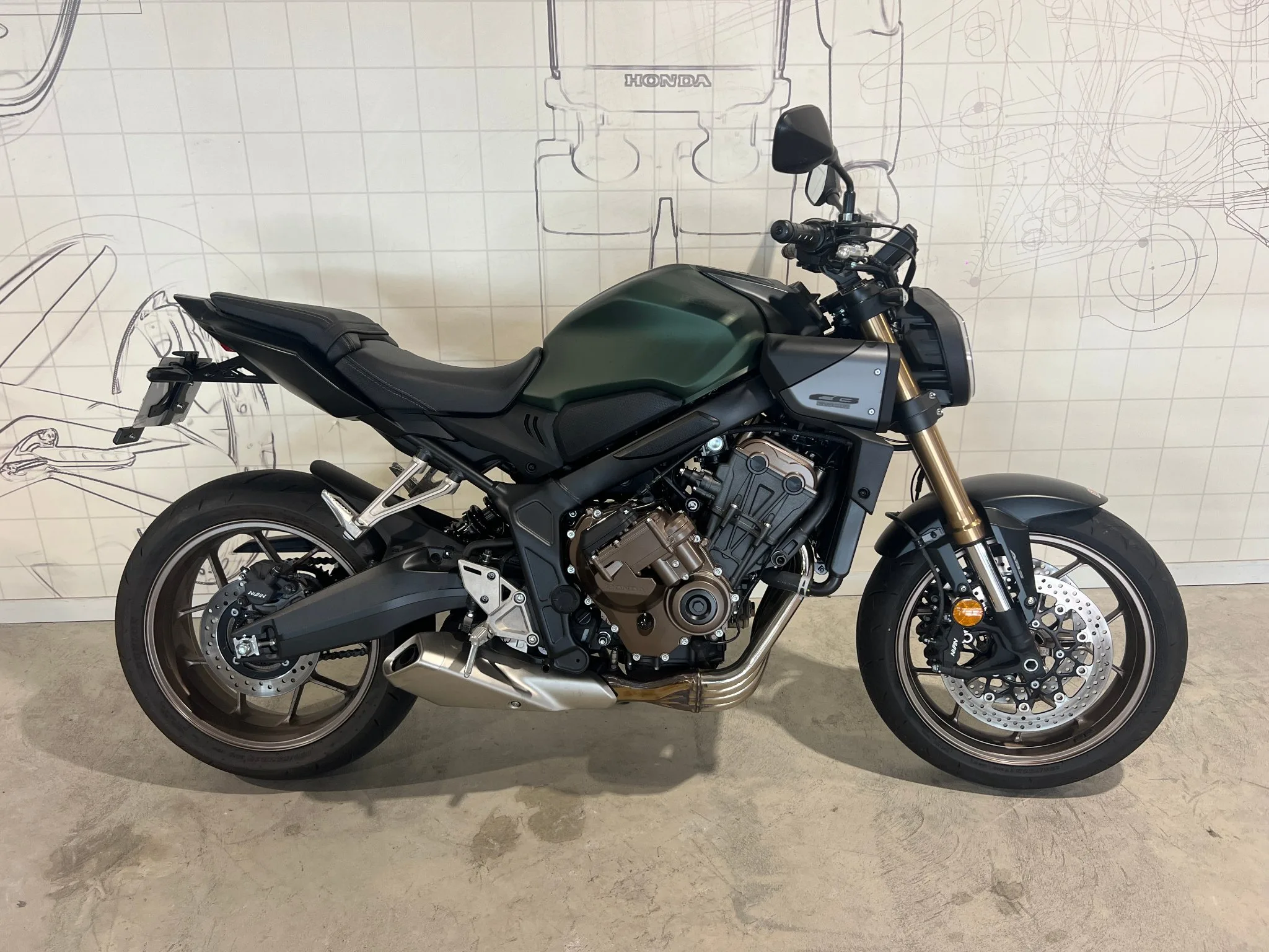 Honda CB650R E-Clutch
