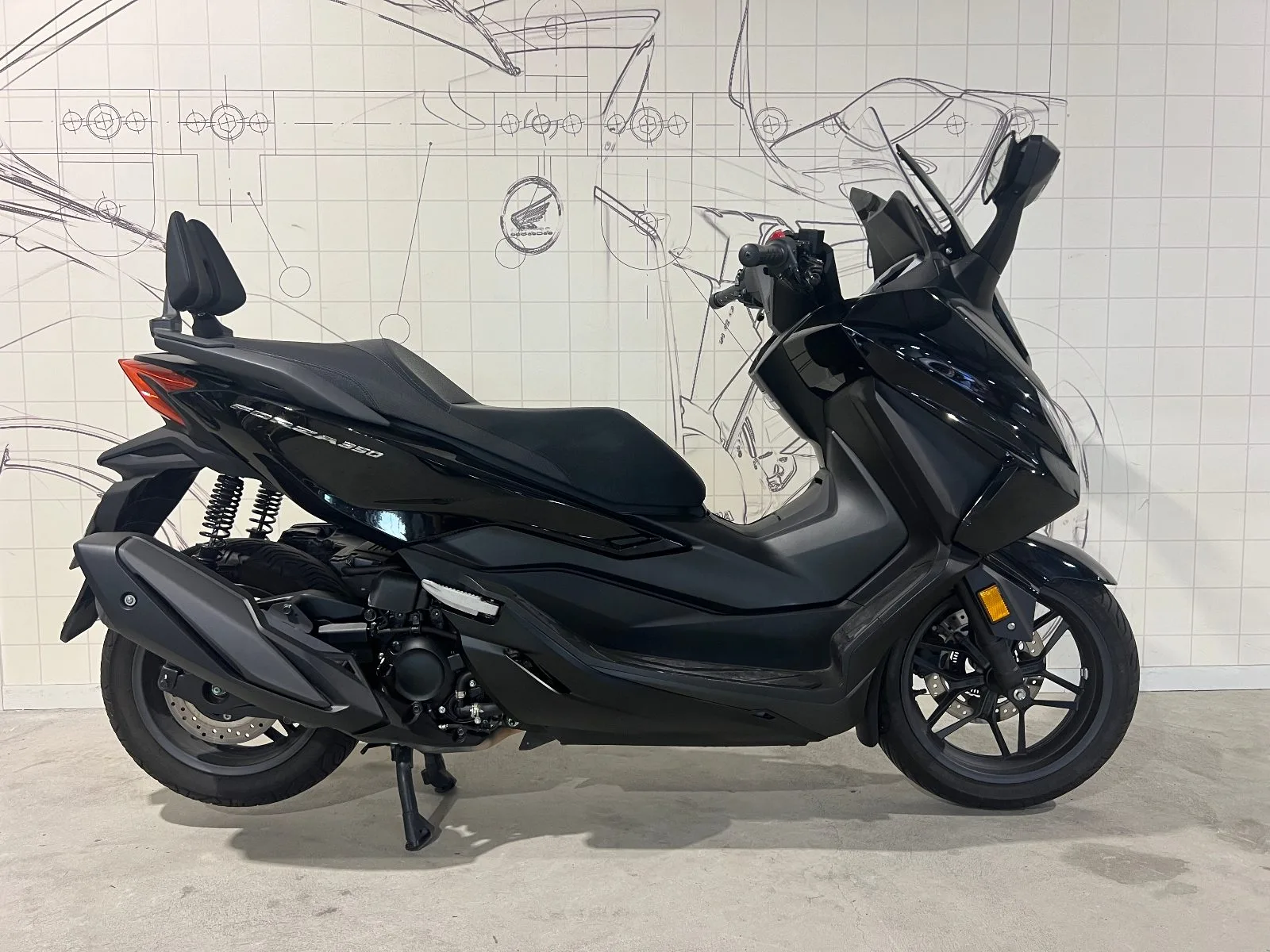 Honda Forza 350
