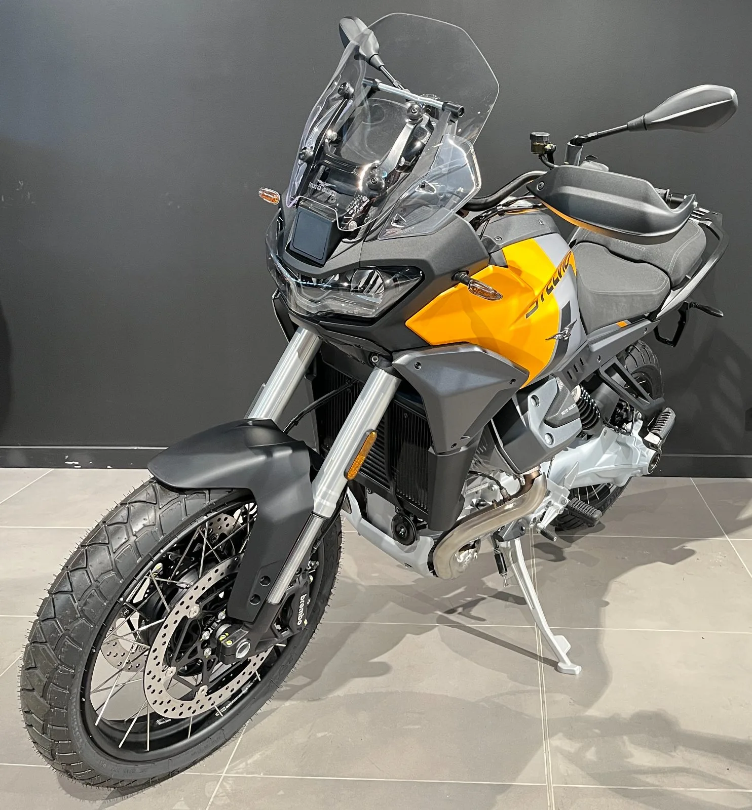 Moto Guzzi Stelvio 1100
