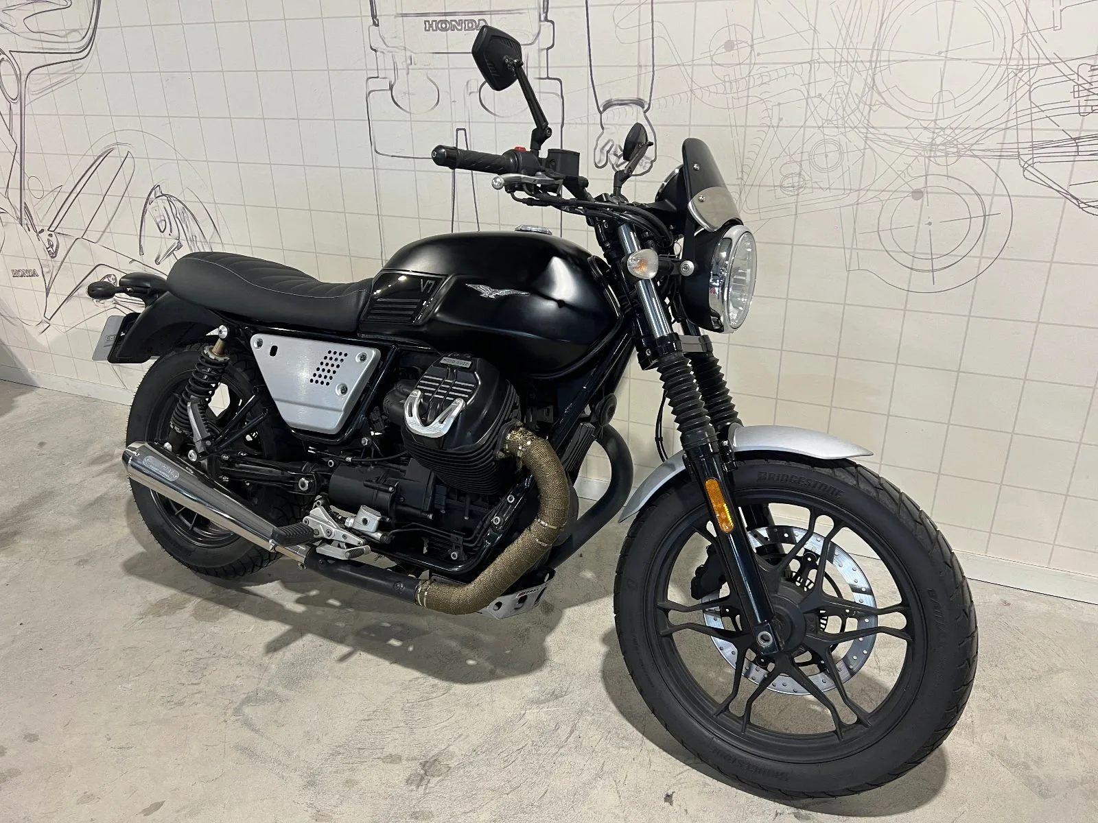 Moto Guzzi V7