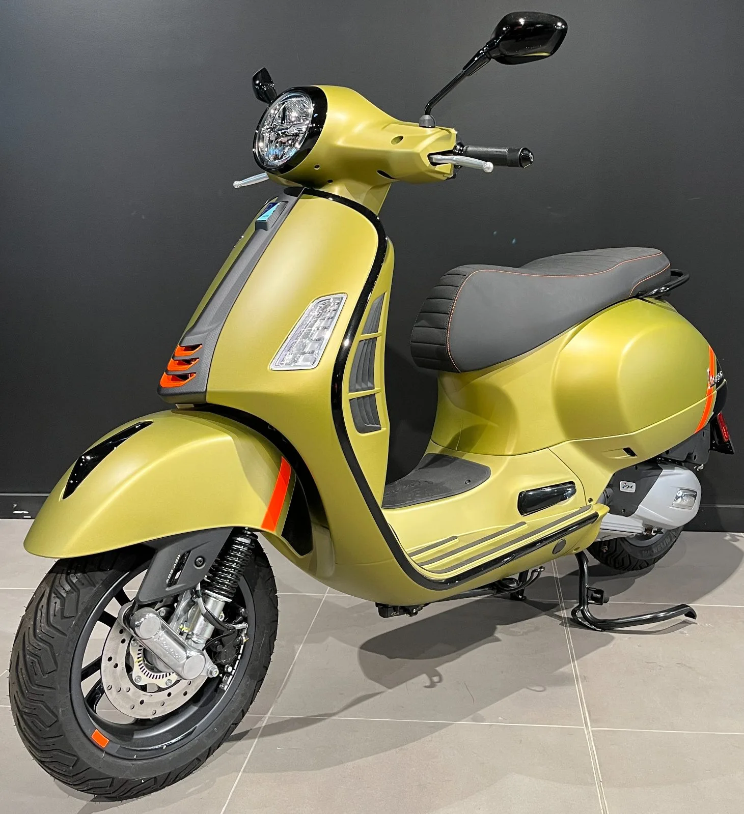 Vespa GTS 125 Iget H2O Supersport RST22